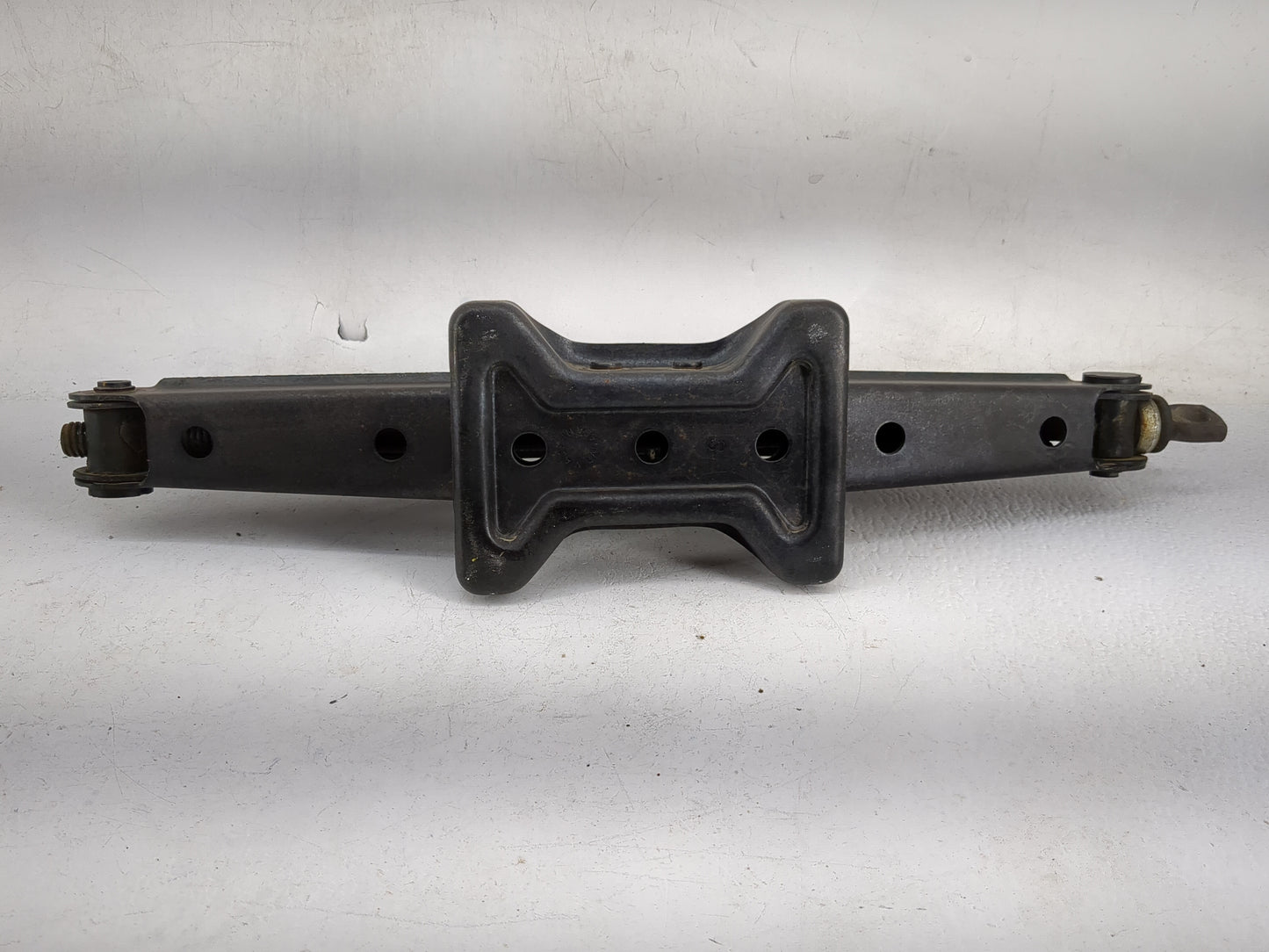 2015 Toyota Rav4 Spare Scissor Car Jack Black - Oemusedautoparts1.com