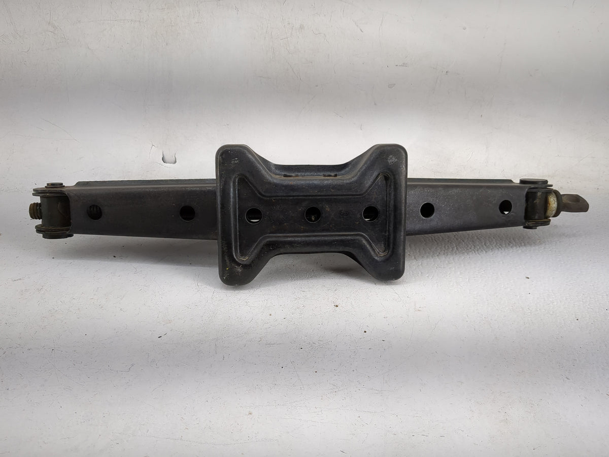 2015 Toyota Rav4 Spare Scissor Car Jack Black - Oemusedautoparts1.com