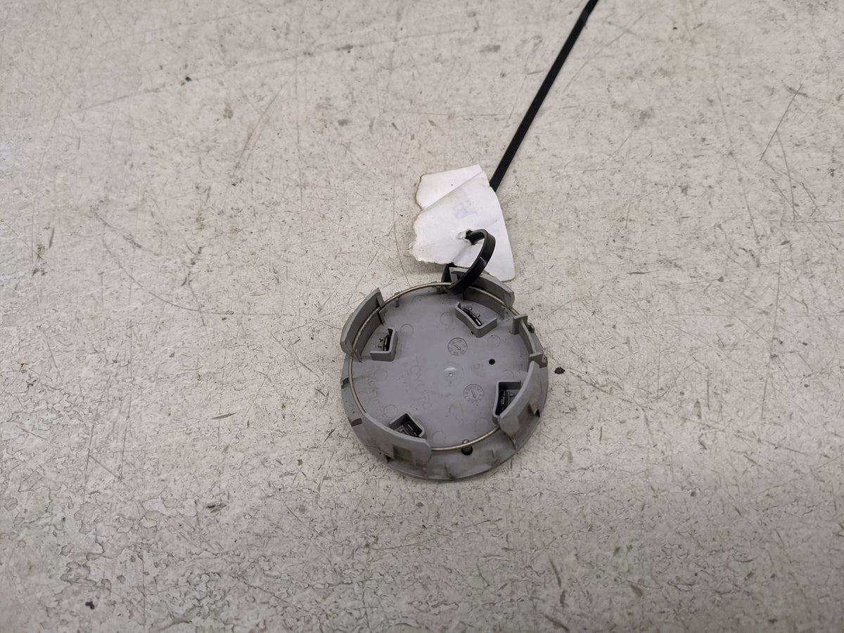 2015 Toyota Rav4 Rim Wheel Center Cap Chrome 1481041 - Oemusedautoparts1.com