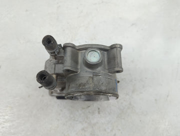 2007-2016 Toyota Sienna Throttle Body P/N:22030-0P050 Fits OEM Used Auto Parts