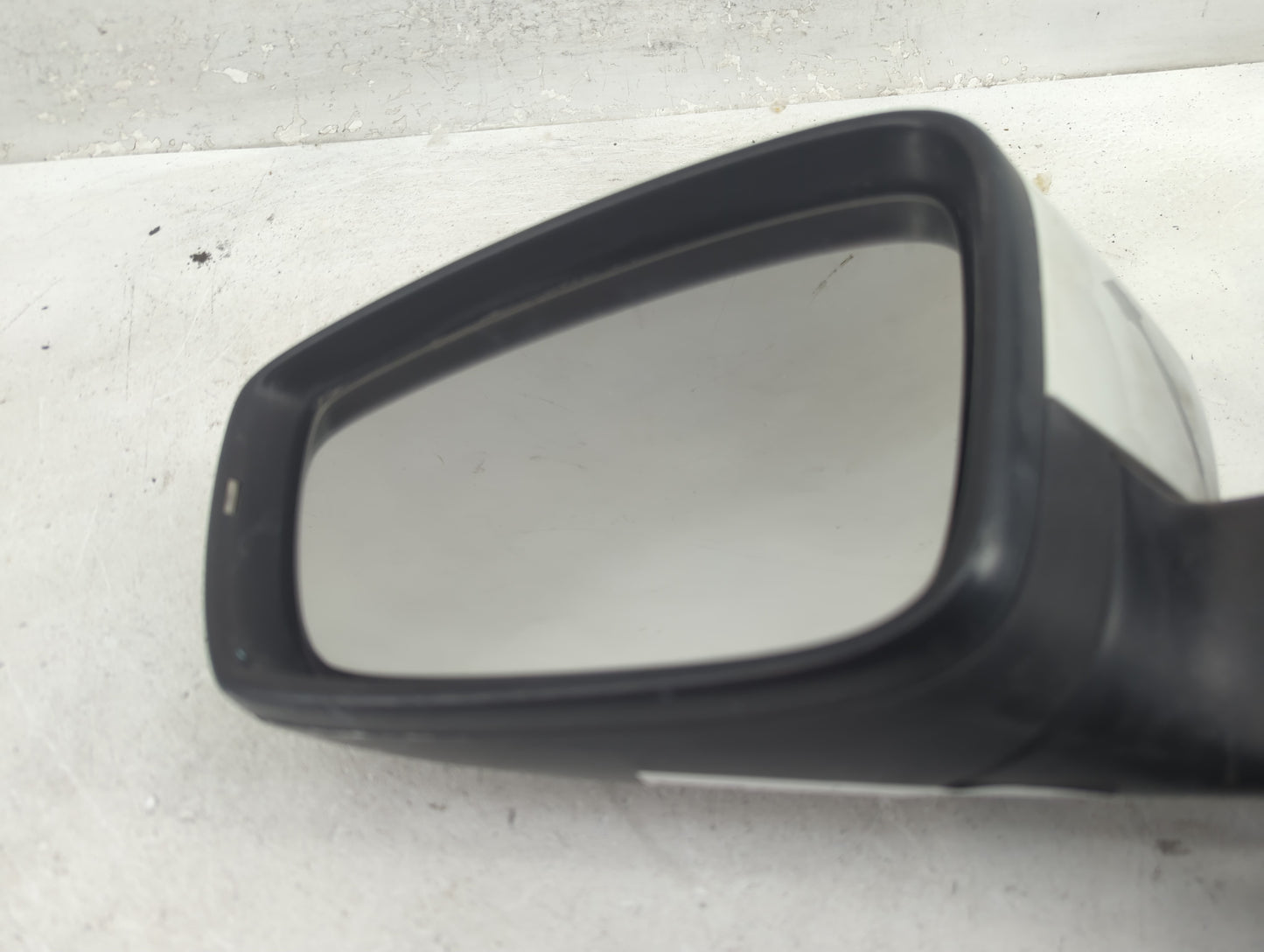 2012-2019 Volkswagen Beetle Driver Left Side View Power Door Mirror 1419734 - Oemusedautoparts1.com