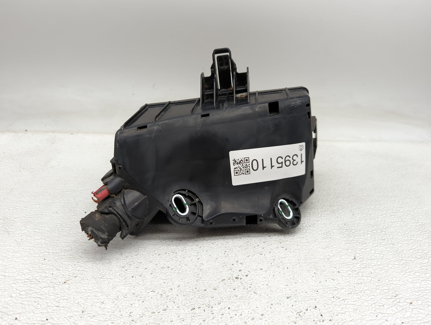 2015-2017 Volkswagen Golf Fusebox Fuse Box Panel Relay Module P/N:5Q0 937 132 A 6351-2386 Fits Fits 2015 2016 2017 OEM Used