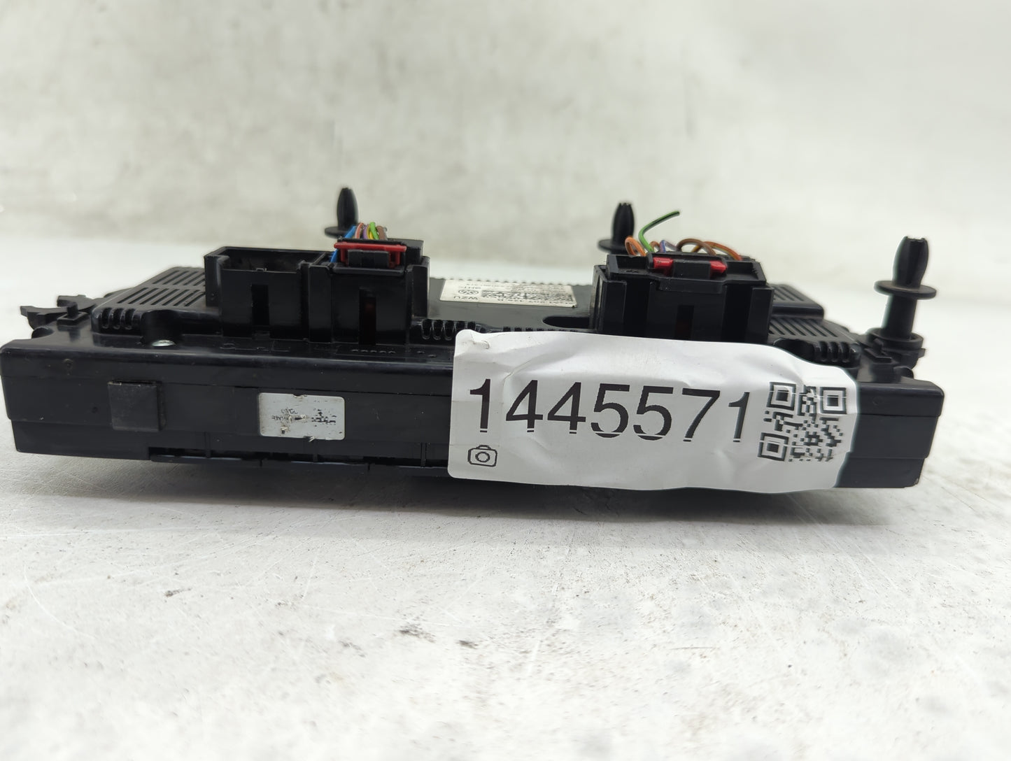 2015-2017 Volkswagen Golf Climate Control Module Temperature AC/Heater Replacement P/N:5GM907426B 5HB01251504 Fits OEM Used