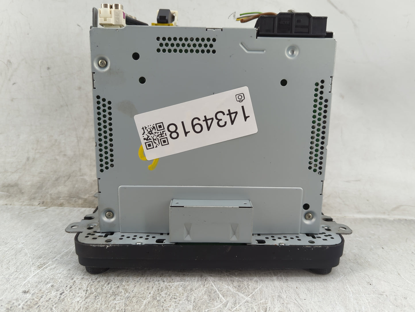 2015-2017 Volkswagen Jetta Radio AM FM Cd Player Receiver Replacement P/N:1K0035188H 28463401 Fits Fits 2014 2015 2016 2017