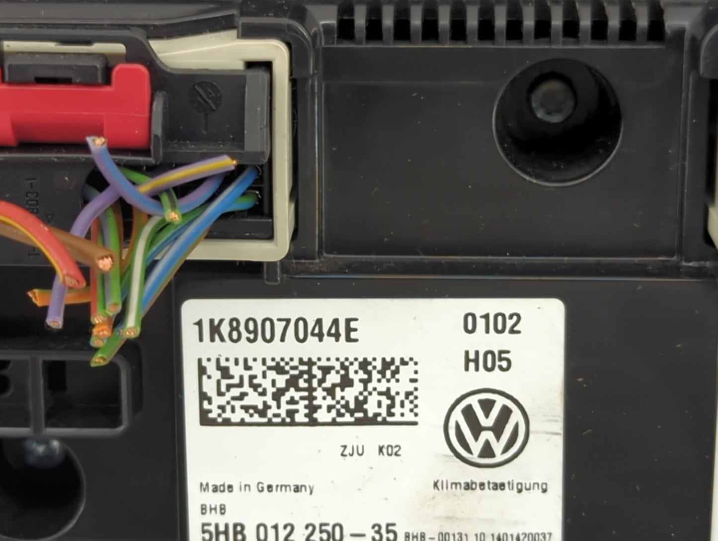 2015-2018 Volkswagen Jetta Climate Control Module Temperature AC/Heater Replacement P/N:1K8907044E 5HB012250-35 Fits OEM Use