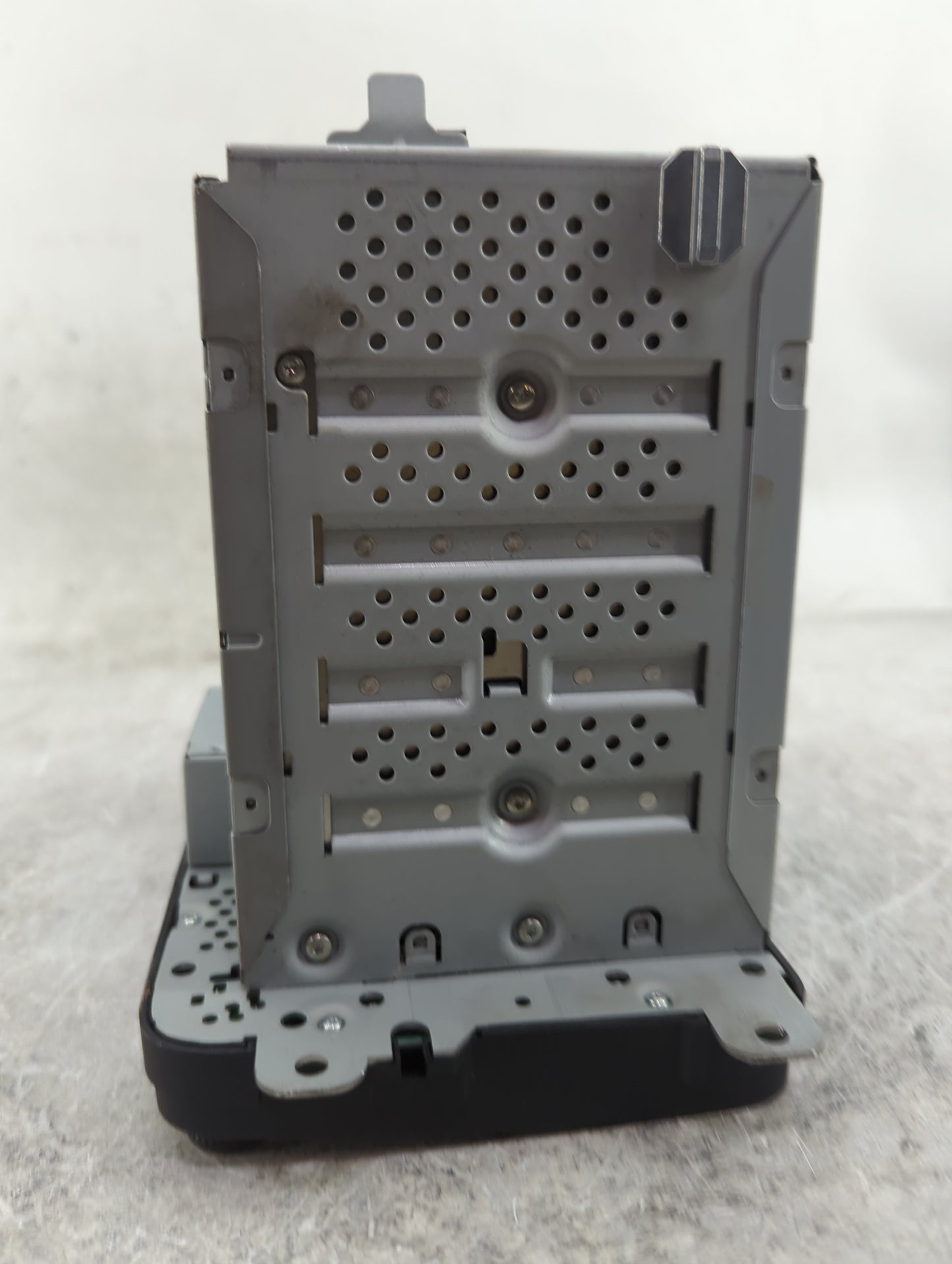 2015-2017 Volkswagen Jetta Radio AM FM Cd Player Receiver Replacement P/N:1K0035188H 28403537 Fits Fits 2014 2015 2016 2017