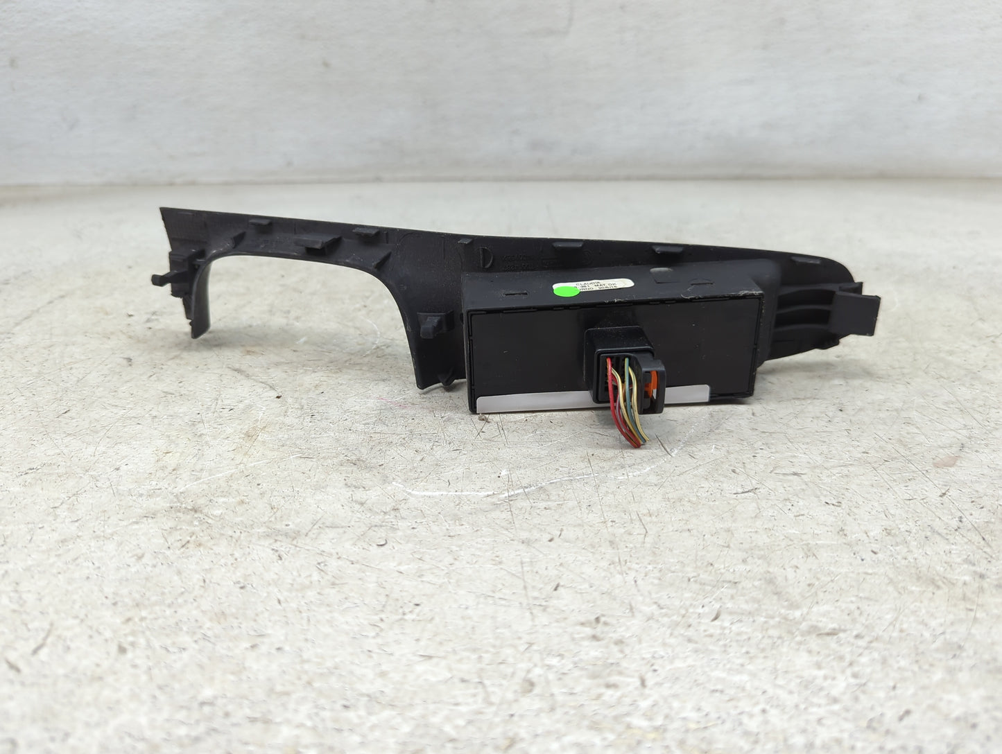 2011-2018 Volkswagen Jetta Master Power Window Switch Replacement Driver Side Left Fits OEM Used Auto Parts - Oemusedautopar