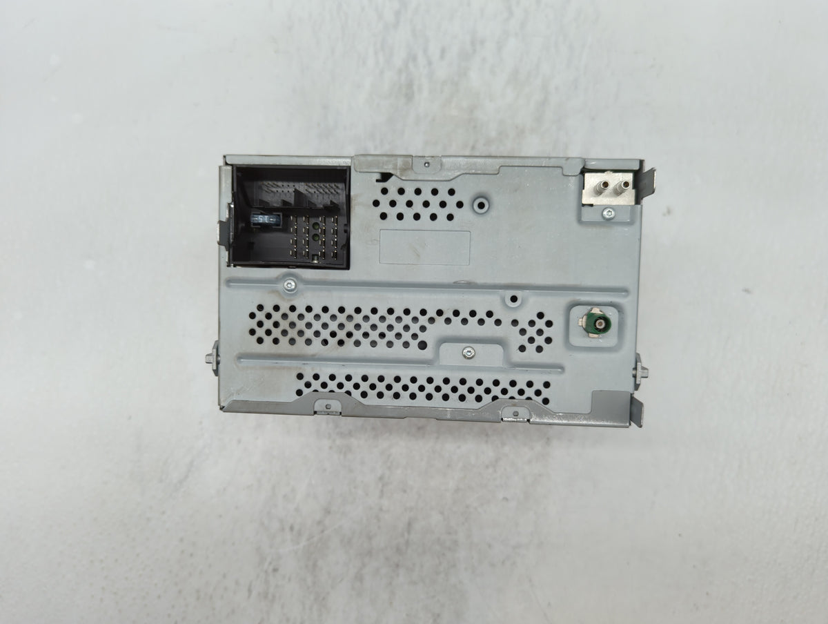 2015-2017 Volkswagen Jetta Am Fm Cd Player Radio Receiver 325470 - Oemusedautoparts1.com