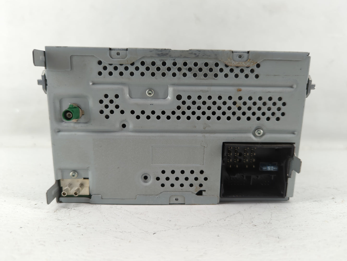 2015-2017 Volkswagen Jetta Am Fm Cd Player Radio Receiver - Oemusedautoparts1.com