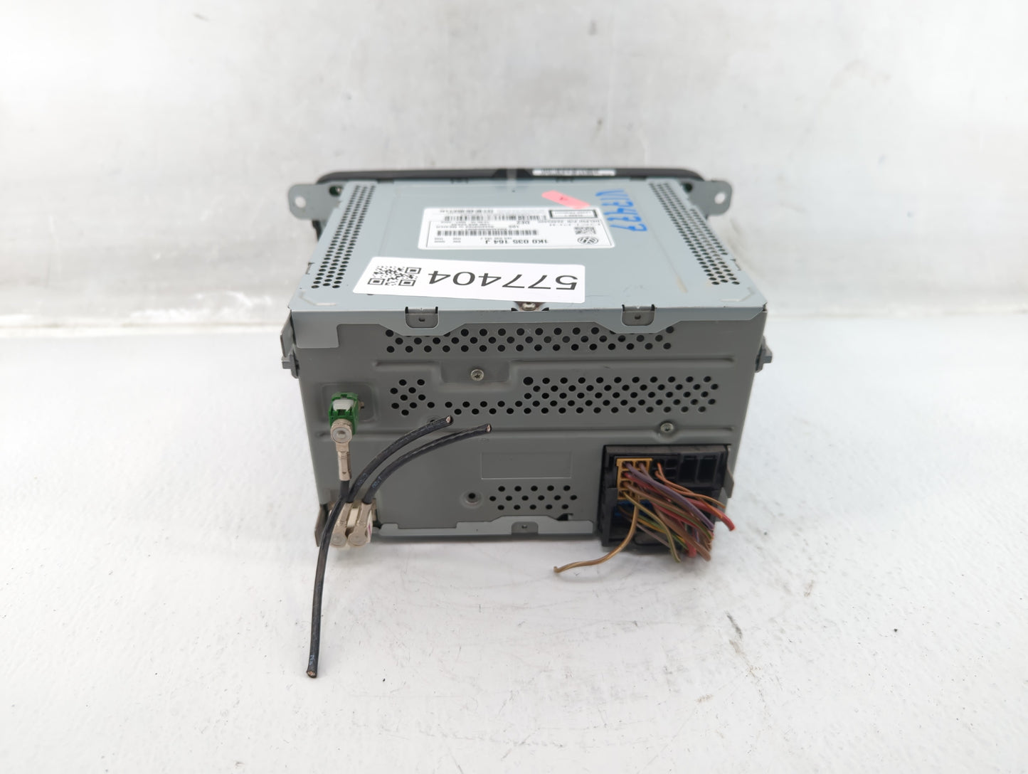 2015-2017 Volkswagen Jetta Am Fm Cd Player Radio Receiver - Oemusedautoparts1.com