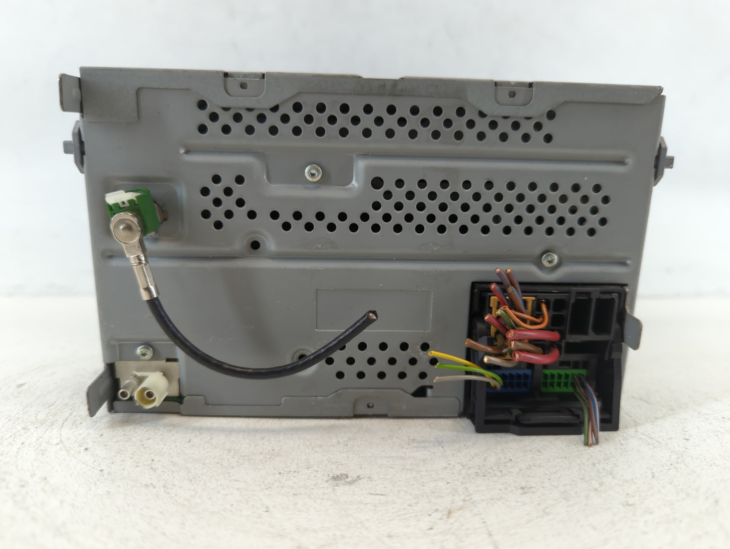 2015-2017 Volkswagen Jetta Am Fm Cd Player Radio Receiver - Oemusedautoparts1.com