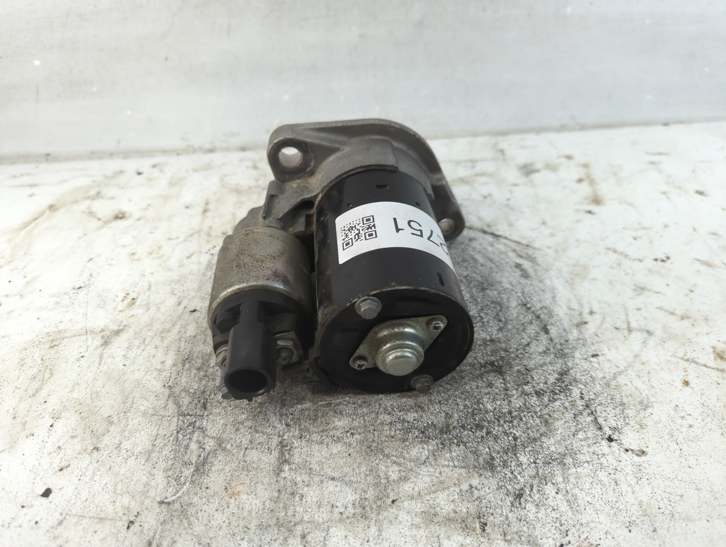 2012-2016 Volkswagen Jetta Car Starter Motor Solenoid OEM P/N:02M 911 023 G Fits Fits 2012 2013 2014 2015 2016 2018 OEM Used