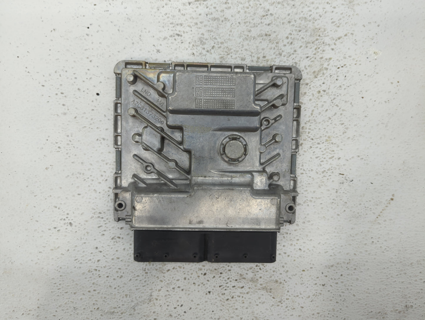 2015 Volkswagen Passat PCM Engine Control Computer ECU ECM PCU OEM P/N:06K 906 071 K Fits OEM Used Auto Parts - Oemusedautop