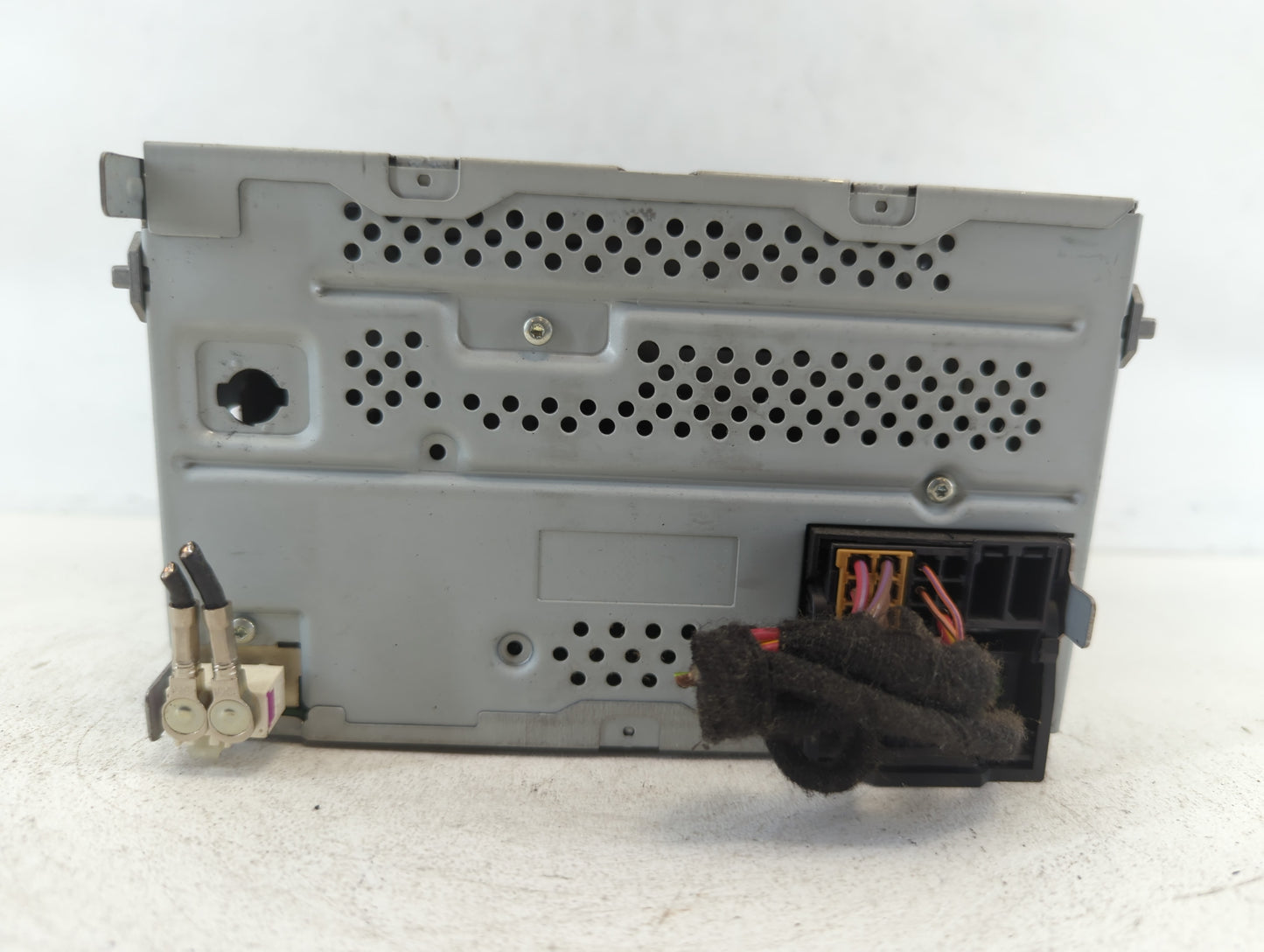 2012-2015 Volkswagen Passat Am Fm Cd Player Radio Receiver - Oemusedautoparts1.com