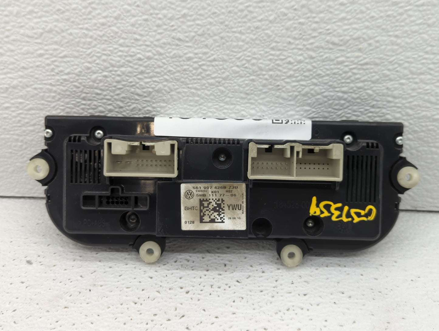 2013-2015 Volkswagen Tiguan Climate Control Module Temperature AC/Heater Replacement P/N:561 907 426 B 561 907 426 Fits OEM