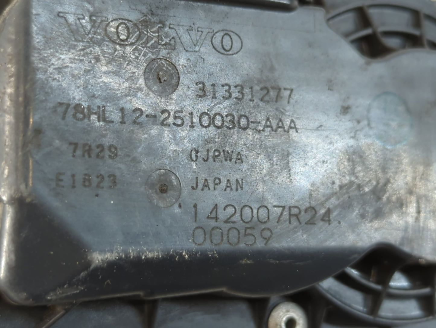 2015-2016 Volvo V60 Throttle Body P/N:78HL12-2510030-AAA 31331277 Fits Fits 2013 2014 2015 2016 OEM Used Auto Parts - Oemuse