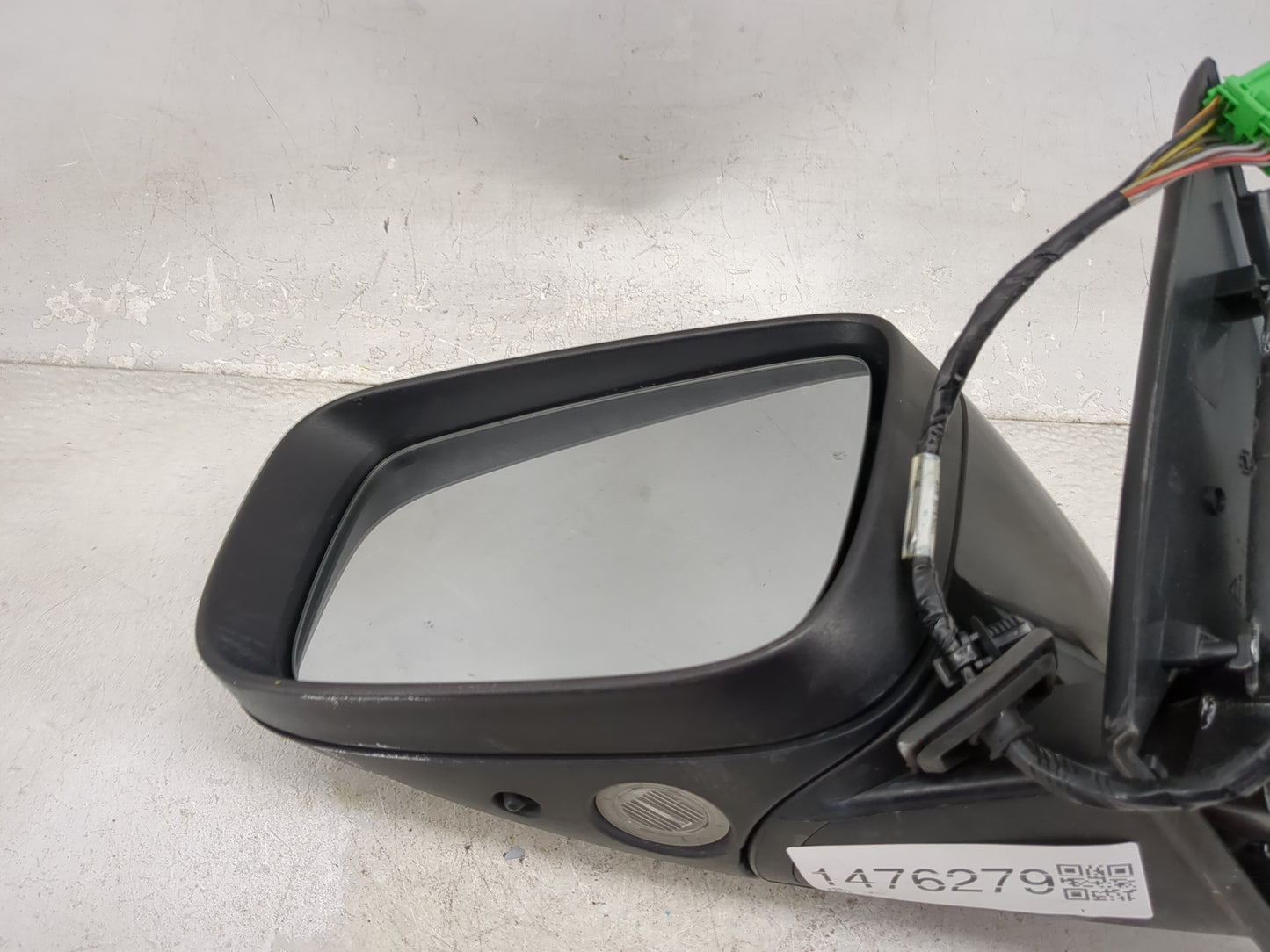 2014-2017 Volvo Xc60 Driver Side View Mirror - Left Door Mirror OEM Used - Oemusedautoparts1.com