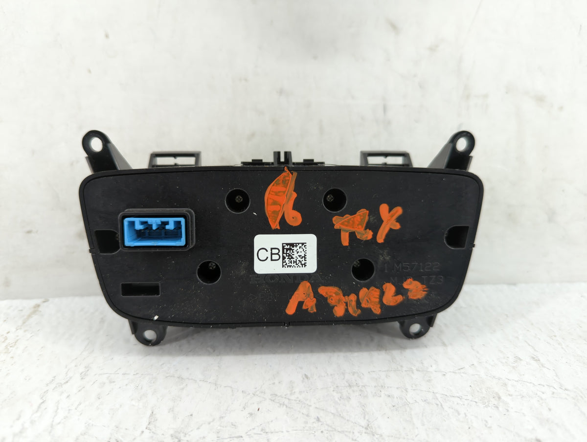 2015-2017 Acura Tlx Am Fm Cd Player Radio Receiver 388816 - Oemusedautoparts1.com