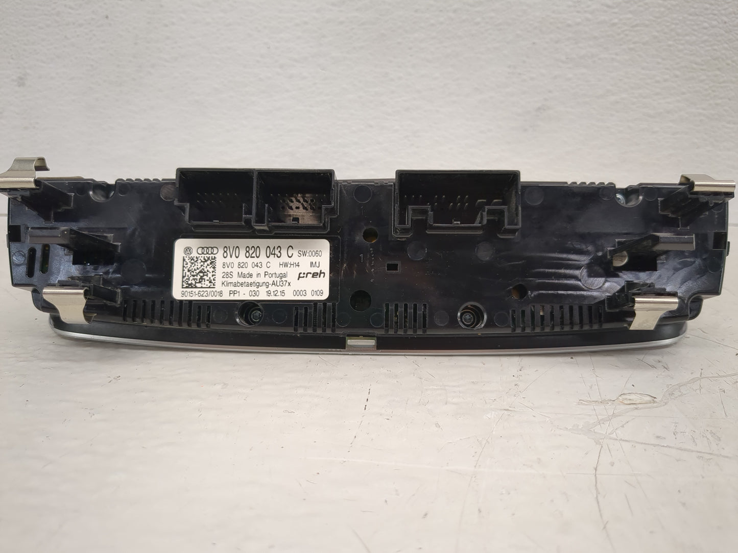 2015-2018 Audi A3 Climate Control Module Temperature AC/Heater Replacement P/N:8V0 820 043 C Fits Fits 2015 2016 2017 2018 O