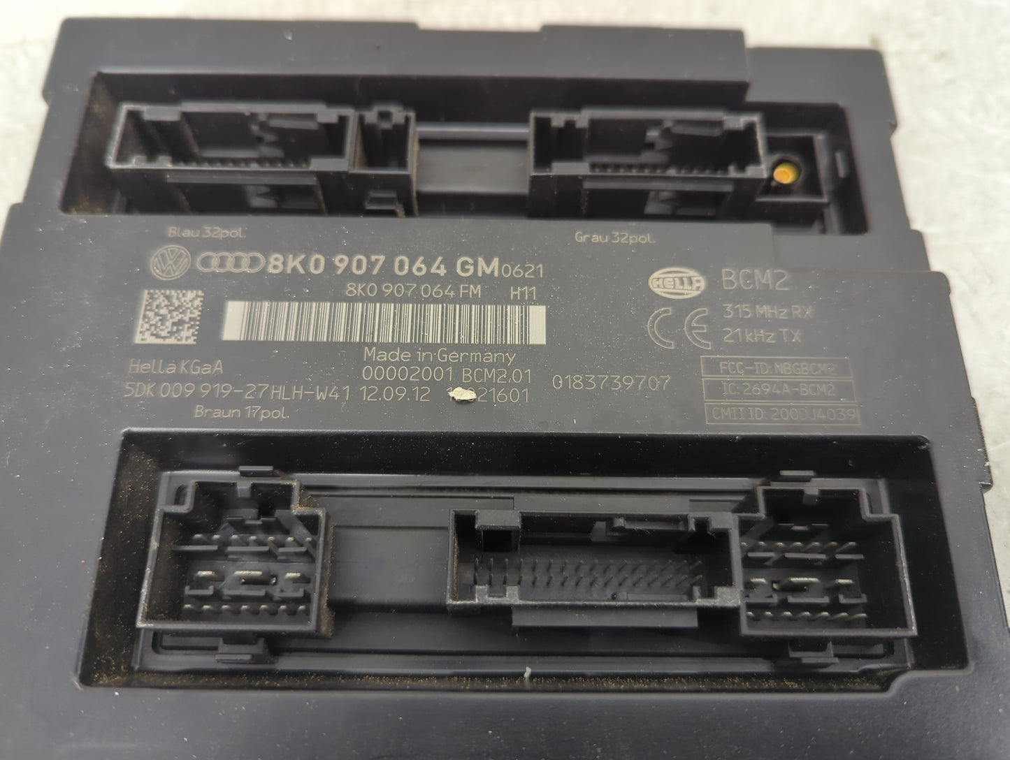 2013-2016 Audi A4 Body Control Module Bcm Inner Cabin Fuse Box - Oemusedautoparts1.com