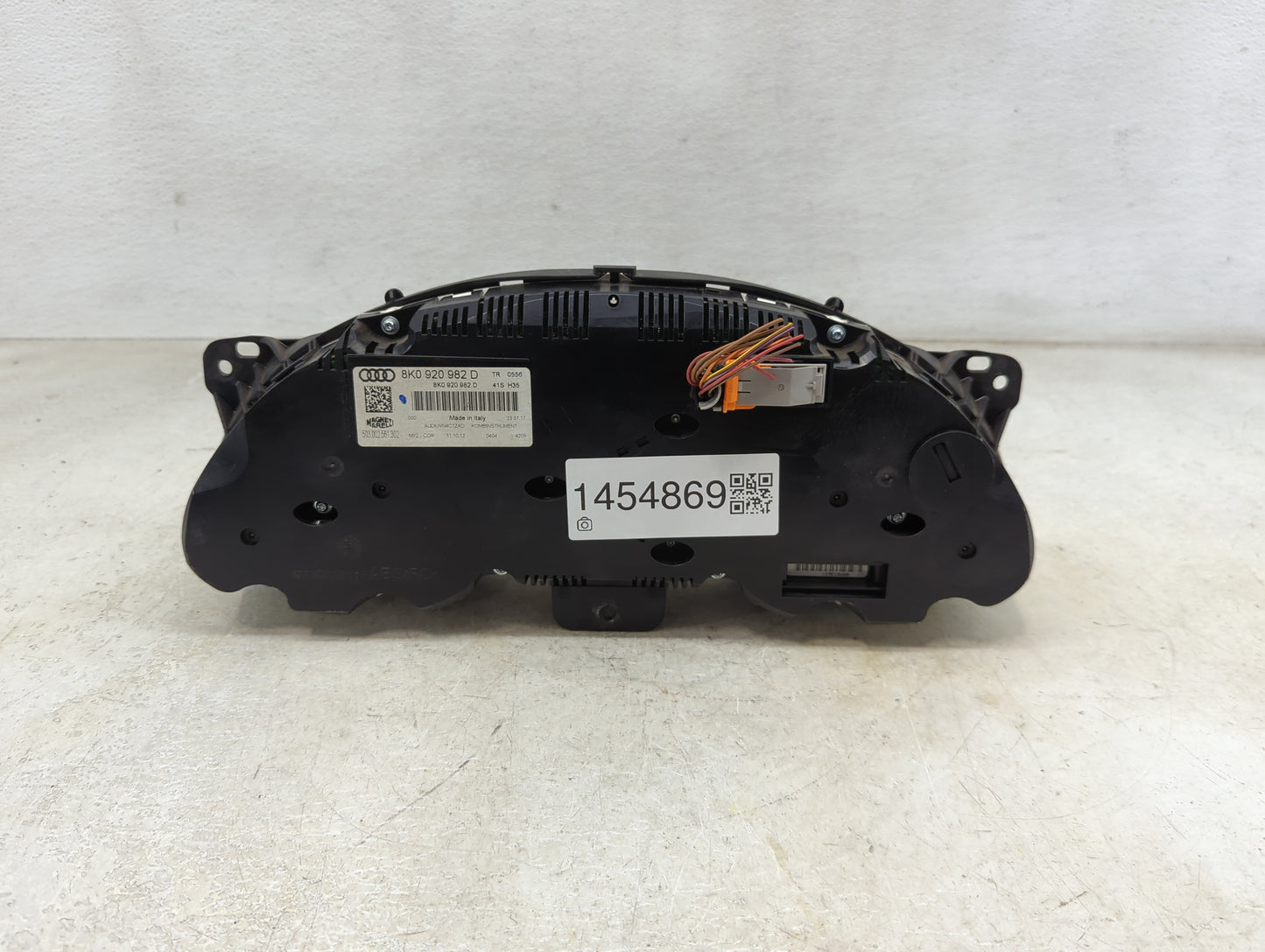 2013-2016 Audi A4 Instrument Cluster Speedometer Gauges P/N:8K0920983F 503002561332 Miles: Fits Fits 2013 2014 2015 2016 OEM