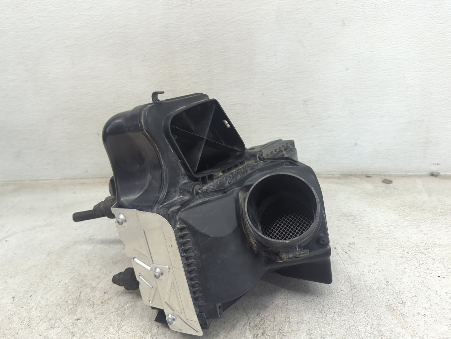2016 Audi A4 Air Cleaner Intake-duct Hose Tube - Oemusedautoparts1.com