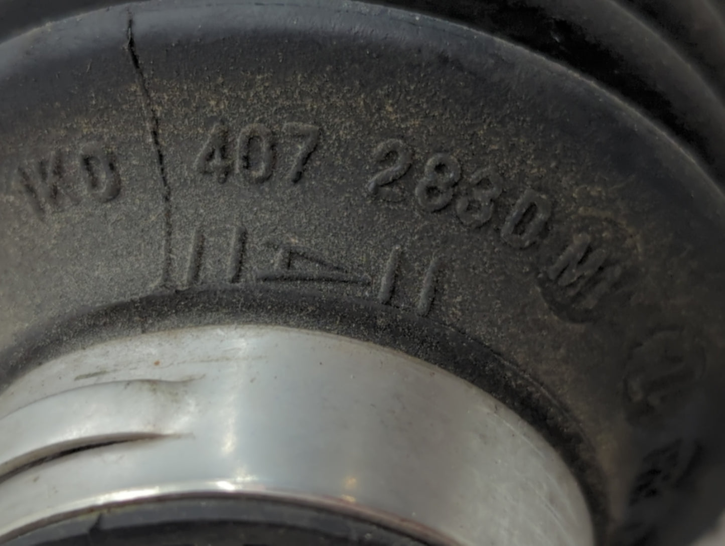 Audi Q3 Axle Shaft Front Passenger Cv C/v - Oemusedautoparts1.com