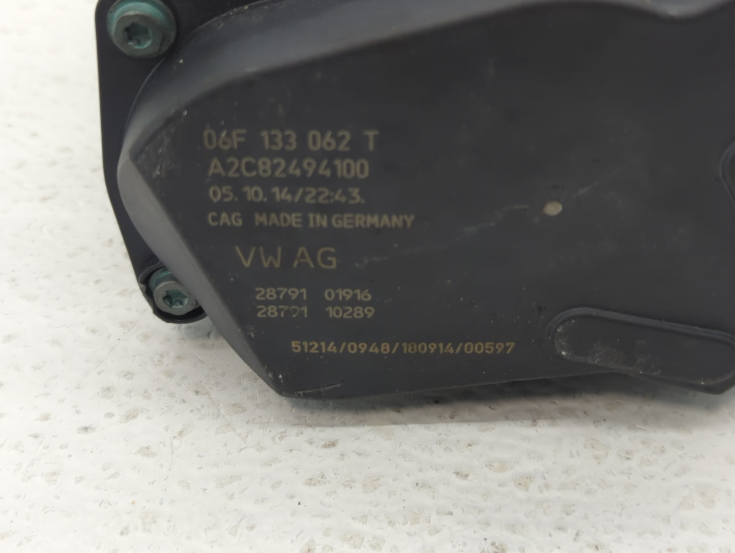 2010-2017 Audi Q5 Throttle Body P/N:06F 133 062 T 06F 133 062 Q Fits OEM Used Auto Parts - Oemusedautoparts1.com