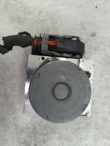 2014-2016 Audi S4 ABS Pump Control Module Replacement P/N:8K0907379CP 0265952144, 0265235007 Fits Fits 2014 2015 2016 2017 OEM Used Auto Parts