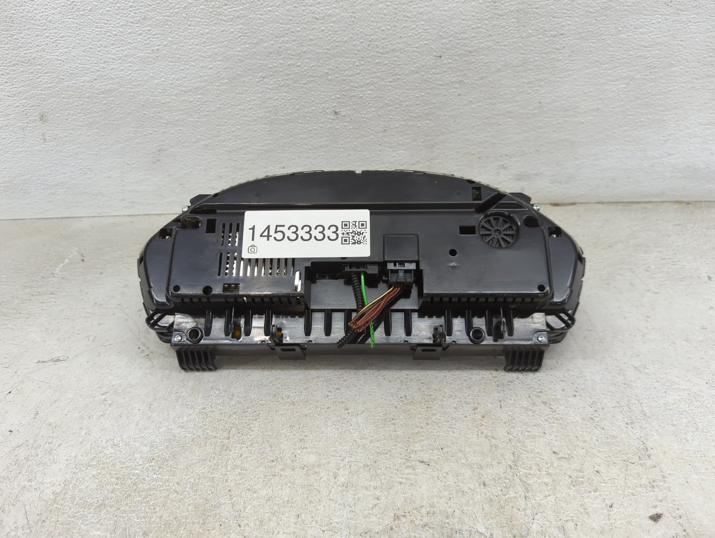 2015-2016 Bmw 320 Instrument Cluster Speedometer Gauges P/N:9232895 6804961-01 Miles:98K Fits OEM Used Auto Parts - Oemuseda