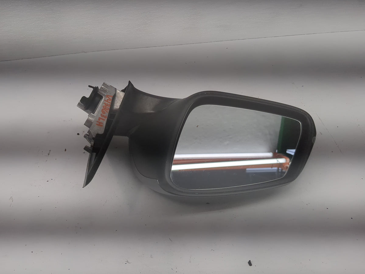 2013-2018 Bmw 320 Driver Side View Mirror - Left Door Mirror OEM Used - Oemusedautoparts1.com