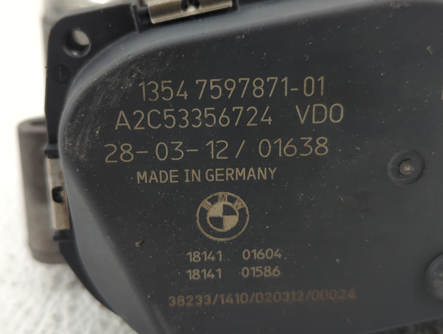 2010-2017 Bmw 535i Throttle Body P/N:1354 7597871-01 Fits Fits 2010 2011 2012 2013 2014 2015 2016 2017 2018 2019 2020 OEM Us