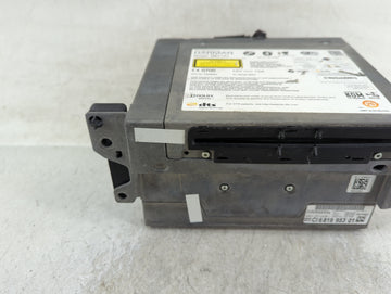 2014-2016 Bmw 640i Radio AM FM Cd Player Receiver Replacement P/N:681995301 Fits Fits 2014 2015 2016 2017 OEM Used Auto Parts