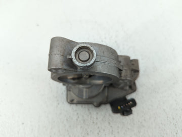 2016-2022 Bmw X1 Throttle Body P/N:7 619 008 7619008 Fits Fits 2016 2017 2018 2019 2020 2021 2022 OEM Used Auto Parts