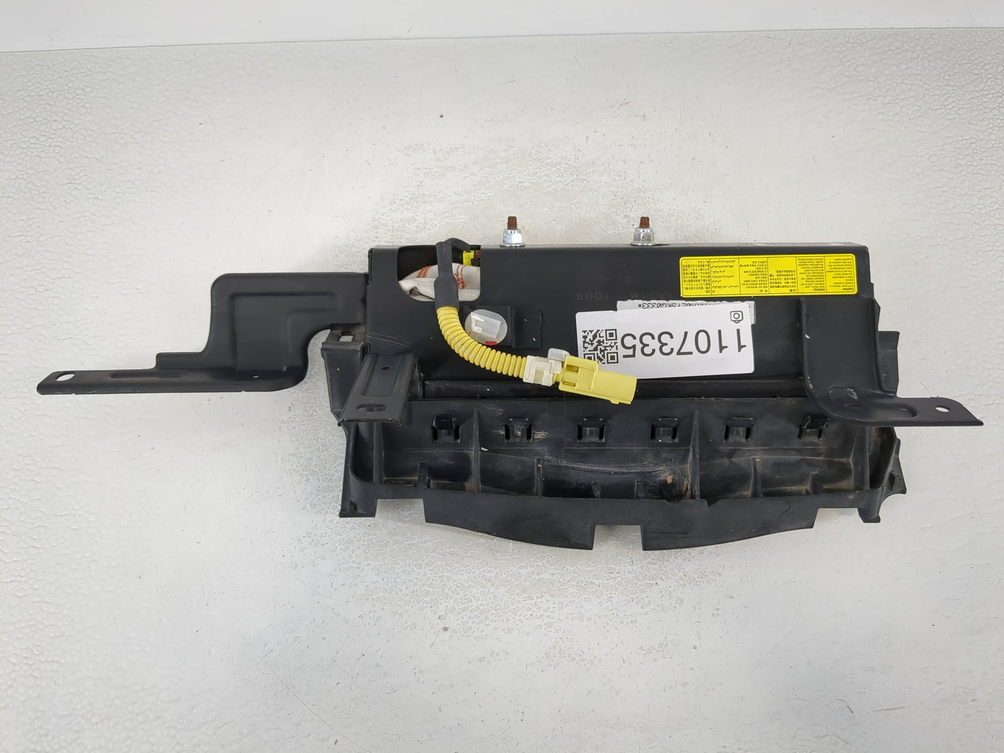 2013-2016 Buick Encore Air Bag Driver Left Steering Wheel Mounted P/N:56970-4Z000RYN Fits Fits 2013 2014 2015 2016 OEM Used