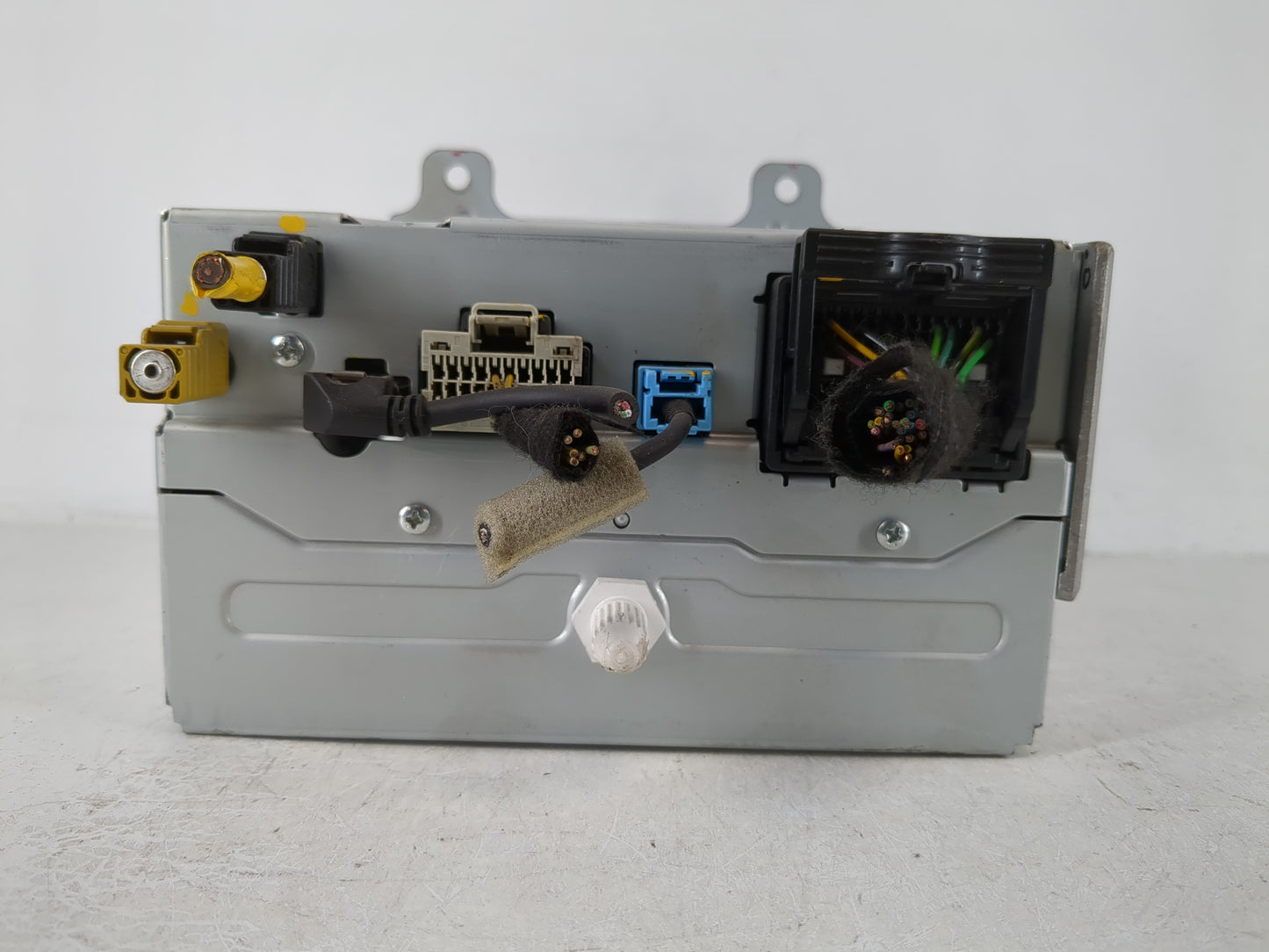 2015-2016 Buick Encore Radio AM FM Cd Player Receiver Replacement P/N:84022548 Fits Fits 2014 2015 2016 2017 OEM Used Auto P