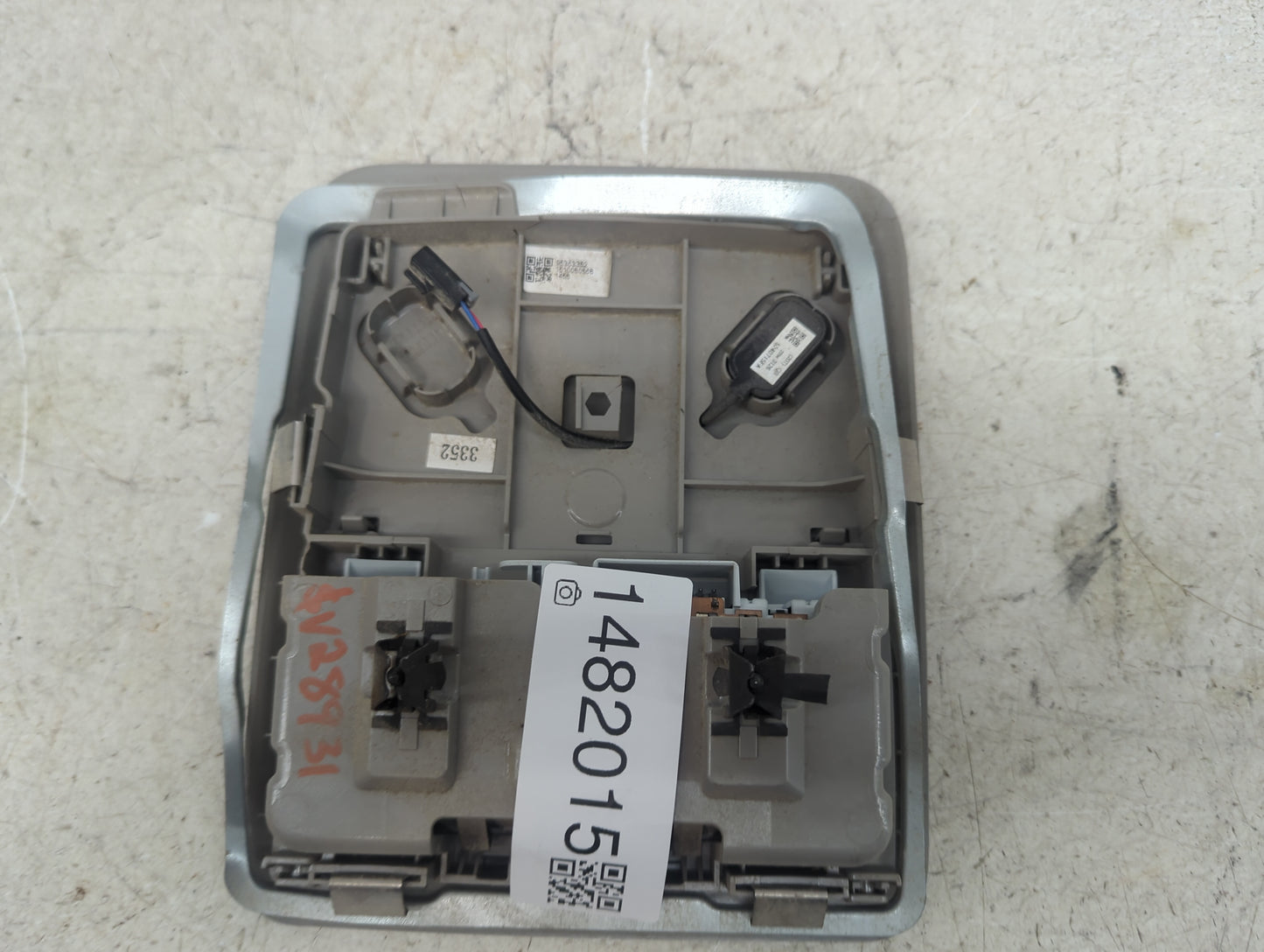 2016 Buick Encore Overhead Roof Console Gray - Oemusedautoparts1.com
