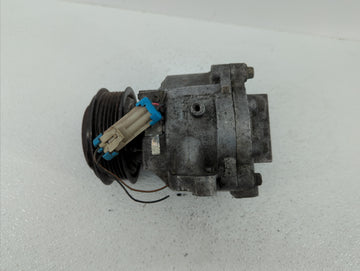 2016 Buick Encore Alternator Replacement Generator Charging Assembly Engine OEM P/N:95369542 94517789 Fits Fits 2005 OEM Used Auto Parts