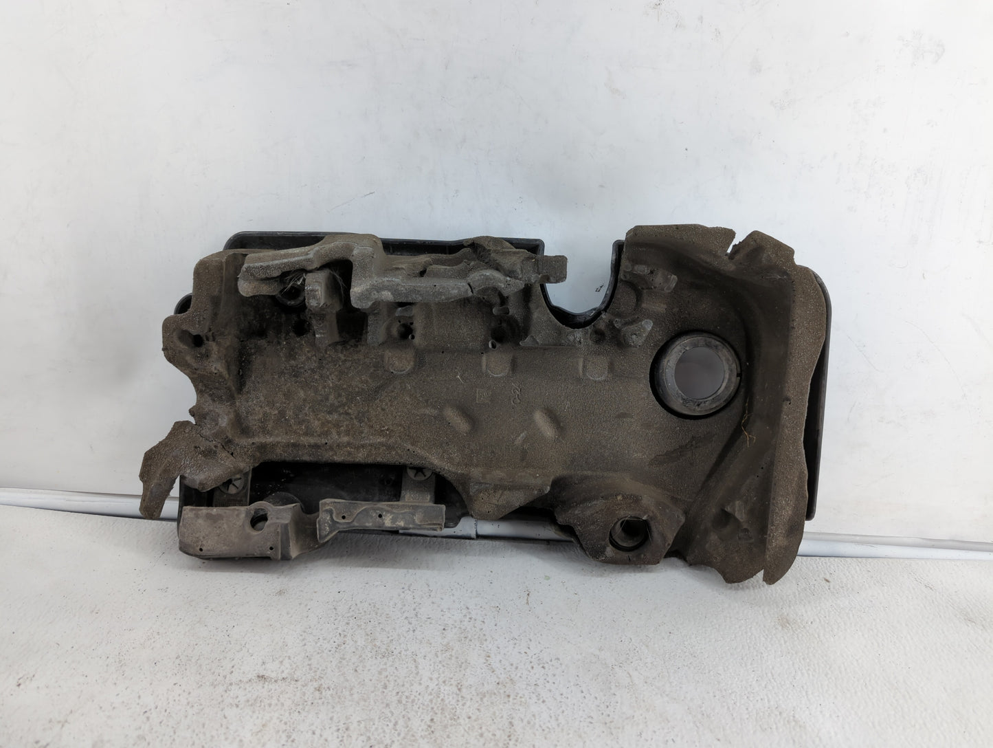 2016 Buick Encore Engine Cover - Oemusedautoparts1.com