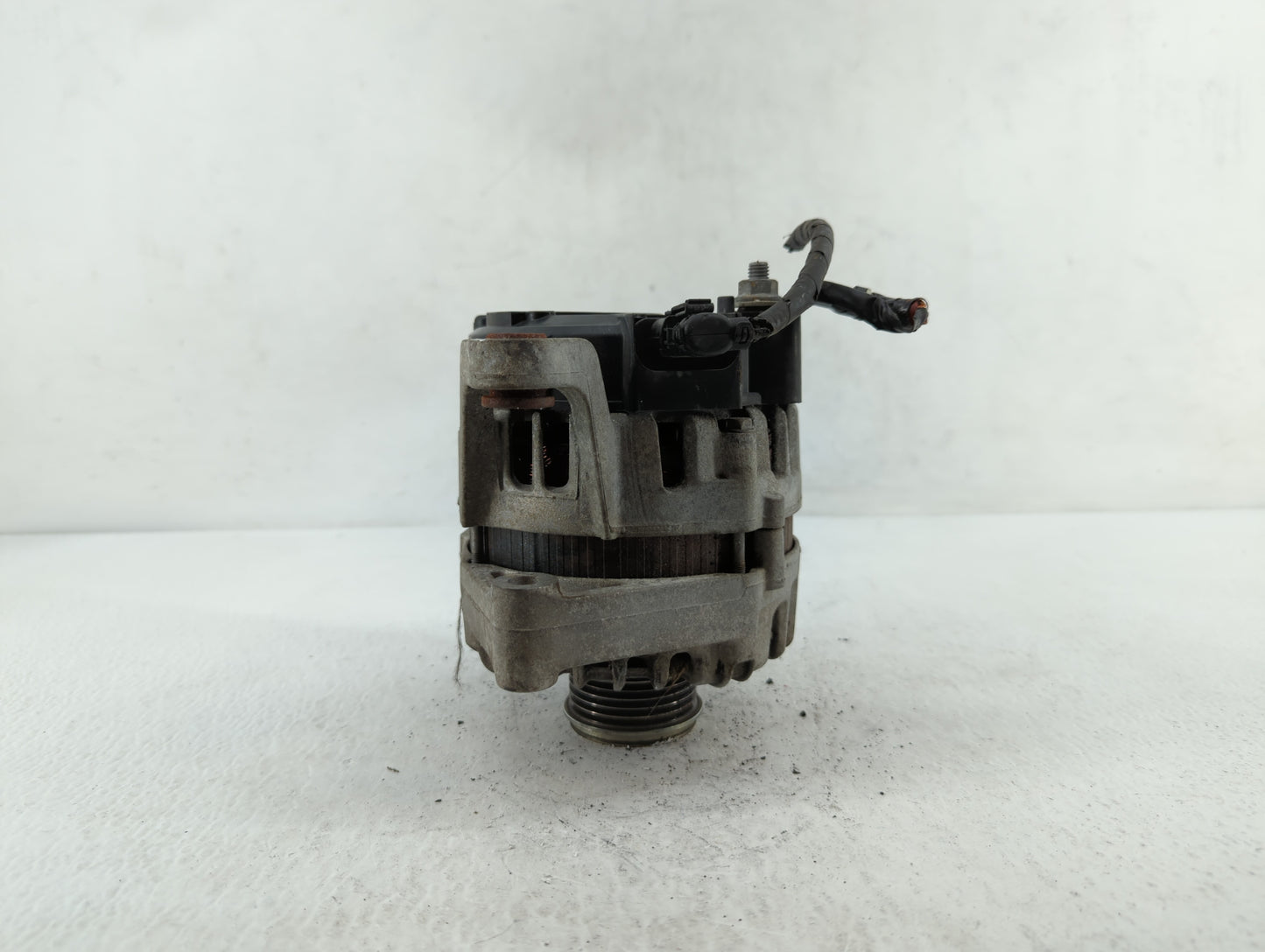2013-2019 Buick Encore Alternator Replacement Generator Charging Assembly Engine OEM P/N:13577154 13597226 Fits OEM Used Aut