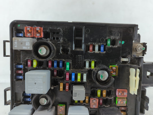 2015-2016 Buick Encore Fusebox Fuse Box Panel Relay Module P/N:94520906 Fits Fits 2015 2016 OEM Used Auto Parts