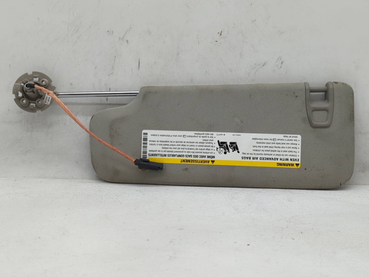 2016 Buick Lacrosse Sun Visor Shade Replacement Passenger Right Mirror Fits OEM Used Auto Parts - Oemusedautoparts1.com