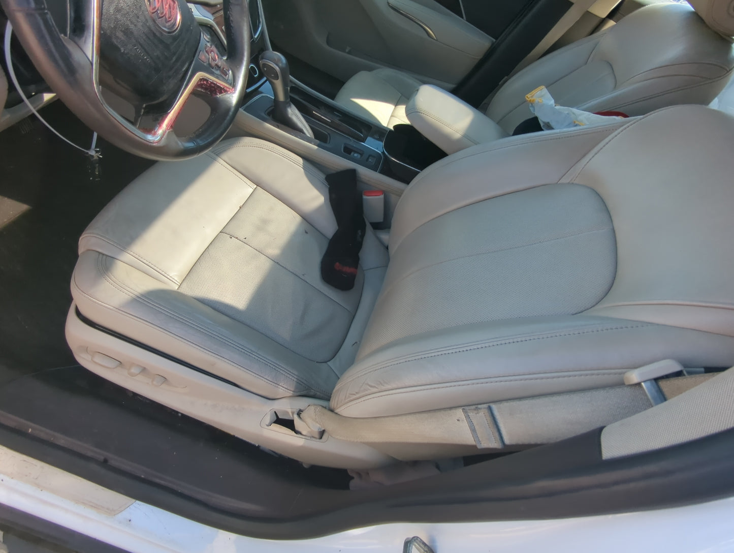2016-2016 Buick Lacrosse Driver Front Seat Oem - Oemusedautoparts1.com