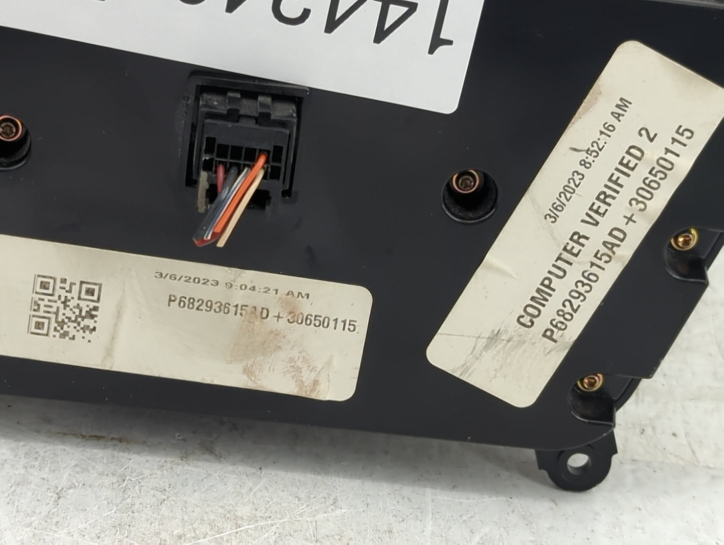 2014-2016 Buick Regal Climate Control Module Temperature AC/Heater Replacement P/N:P68293615AD 30650115 Fits Fits 2014 2015