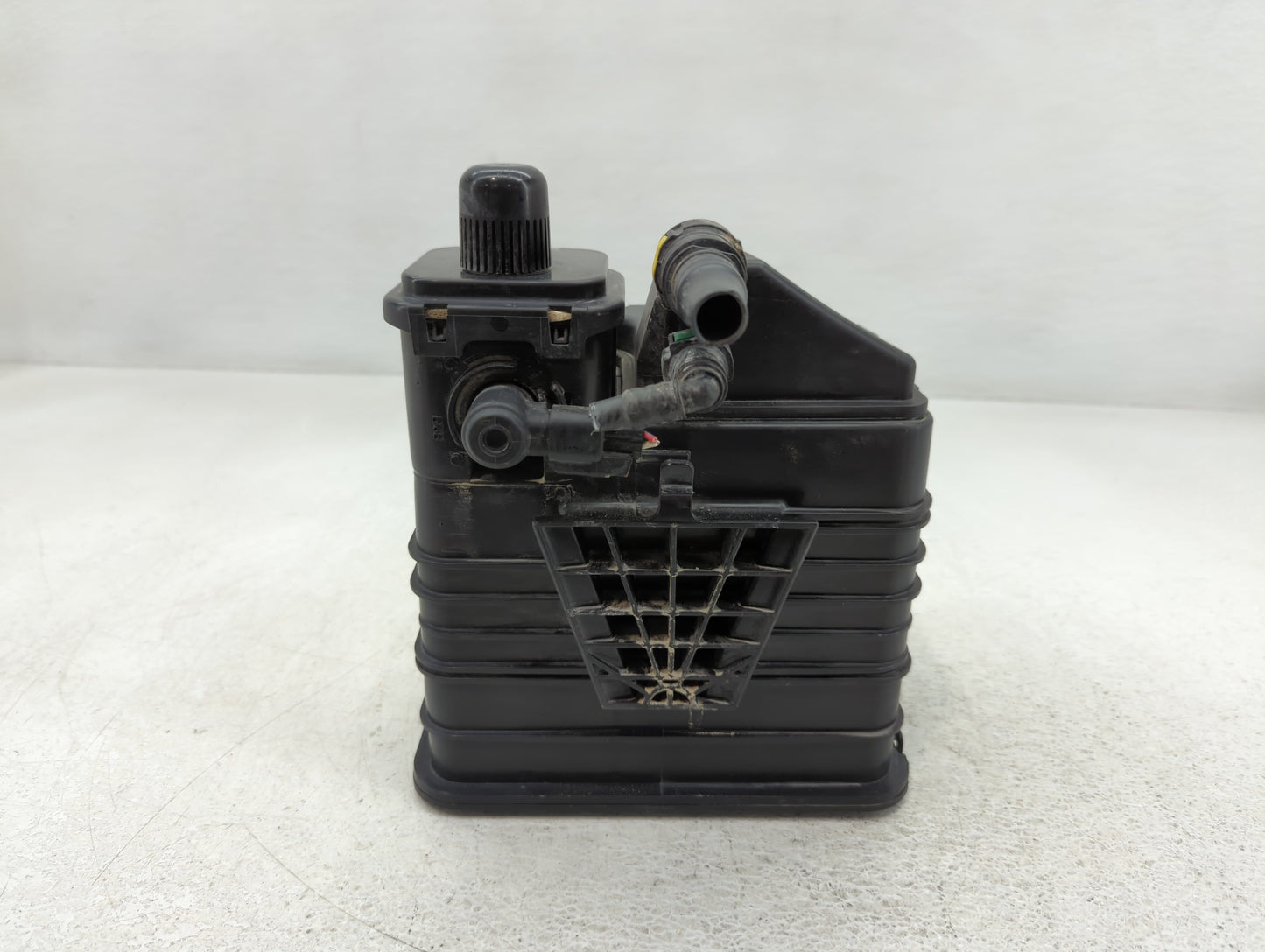 2016 Buick Regal Fuel Vapor Charcoal Canister - Oemusedautoparts1.com
