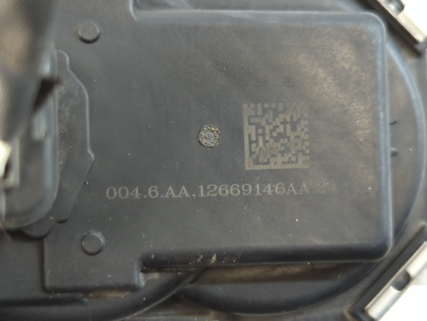 2016-2017 Buick Verano Throttle Body P/N:12669146AA Fits Fits 2016 2017 OEM Used Auto Parts - Oemusedautoparts1.com