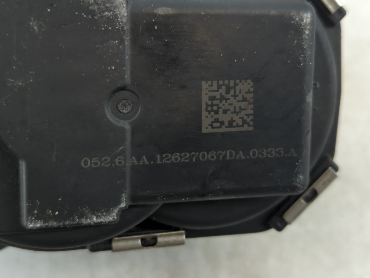 2013-2018 Cadillac Ats Throttle Body P/N:12627067DA Fits Fits 2013 2014 2015 2016 2017 2018 2019 2020 2021 OEM Used Auto Par