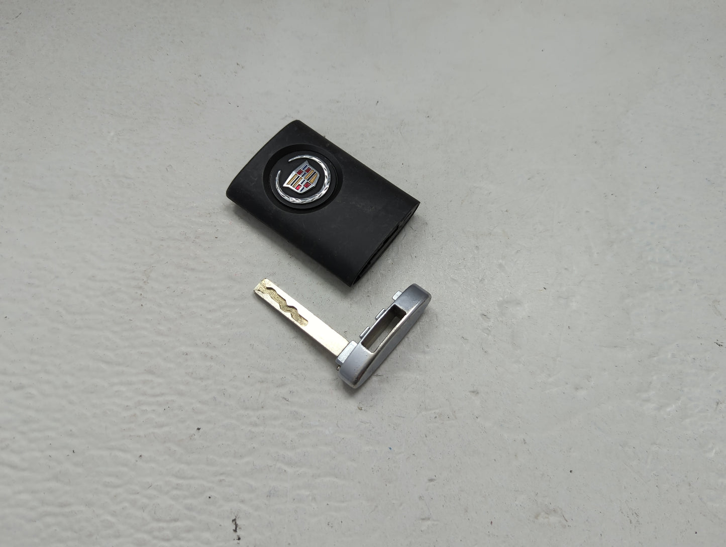 Cadillac Elr Keyless Entry Remote Fob NBGG093UCC 22865375 5 buttons - Oemusedautoparts1.com