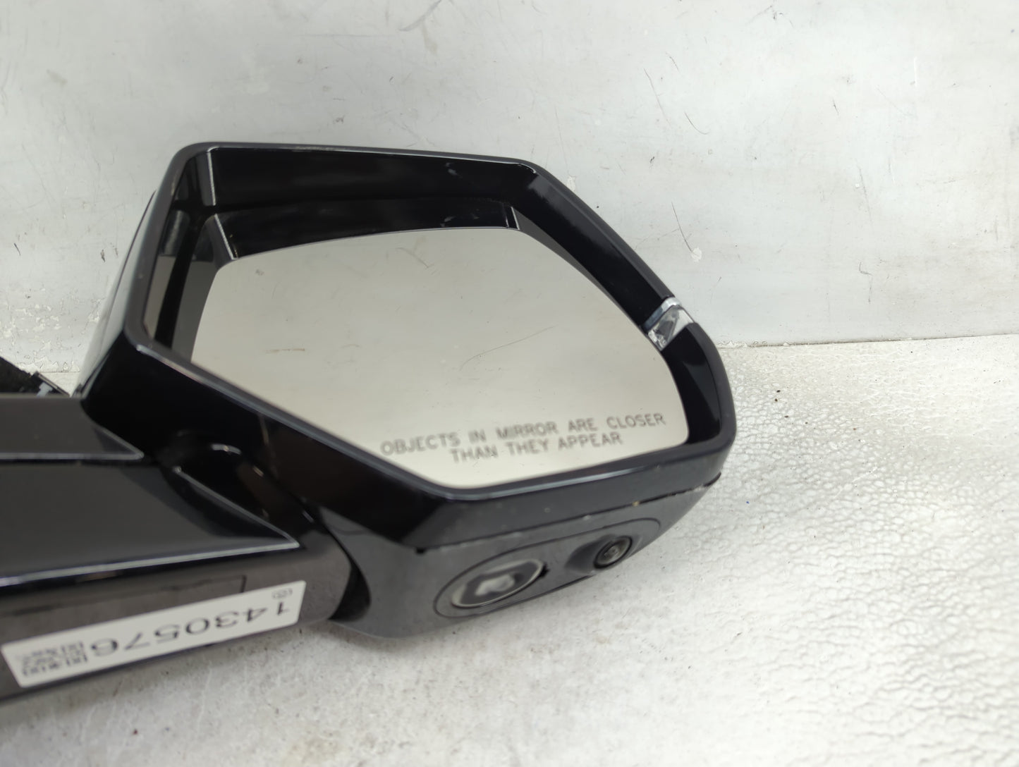 2015-2020 Cadillac Escalade Passenger Side View Mirror - Right Door Mirror OEM Used - Oemusedautoparts1.com