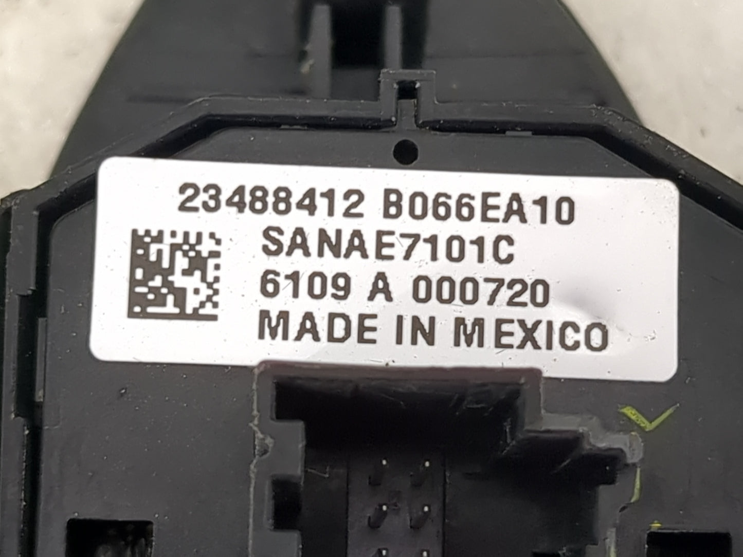 2015-2020 Cadillac Escalade Master Power Window Switch Replacement Driver Side Left P/N:23488412 B066EA10 Fits OEM Used Auto